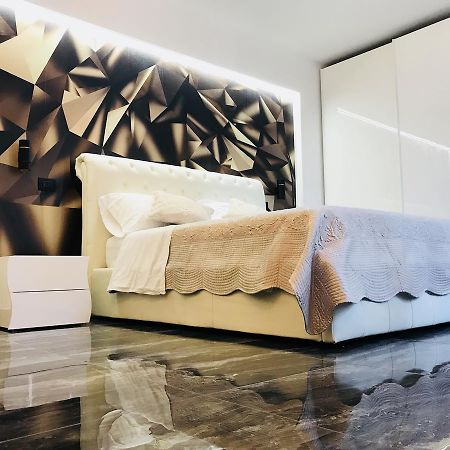 Loft Sirmione Daire Dış mekan fotoğraf