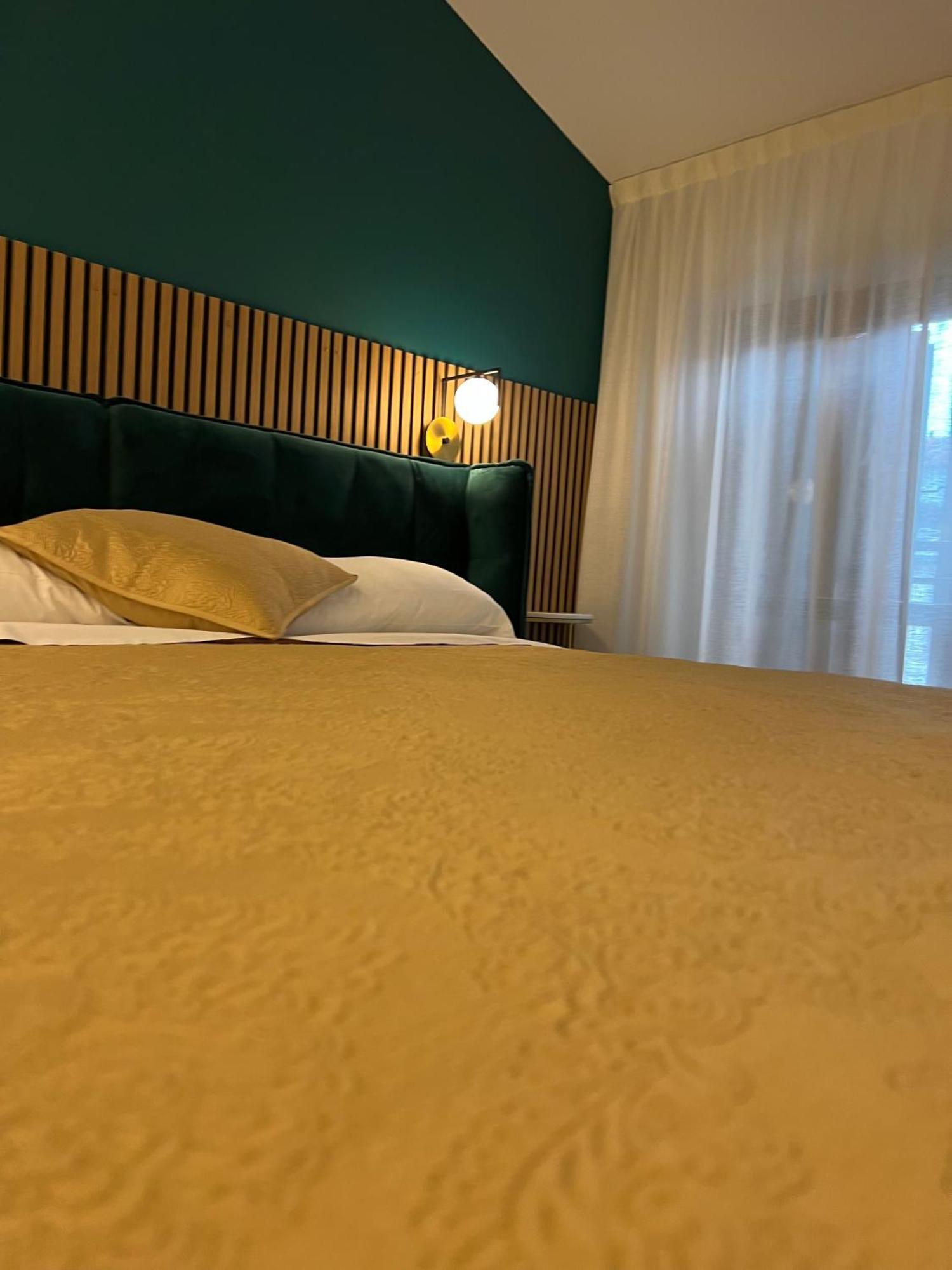 Loft Sirmione Daire Dış mekan fotoğraf