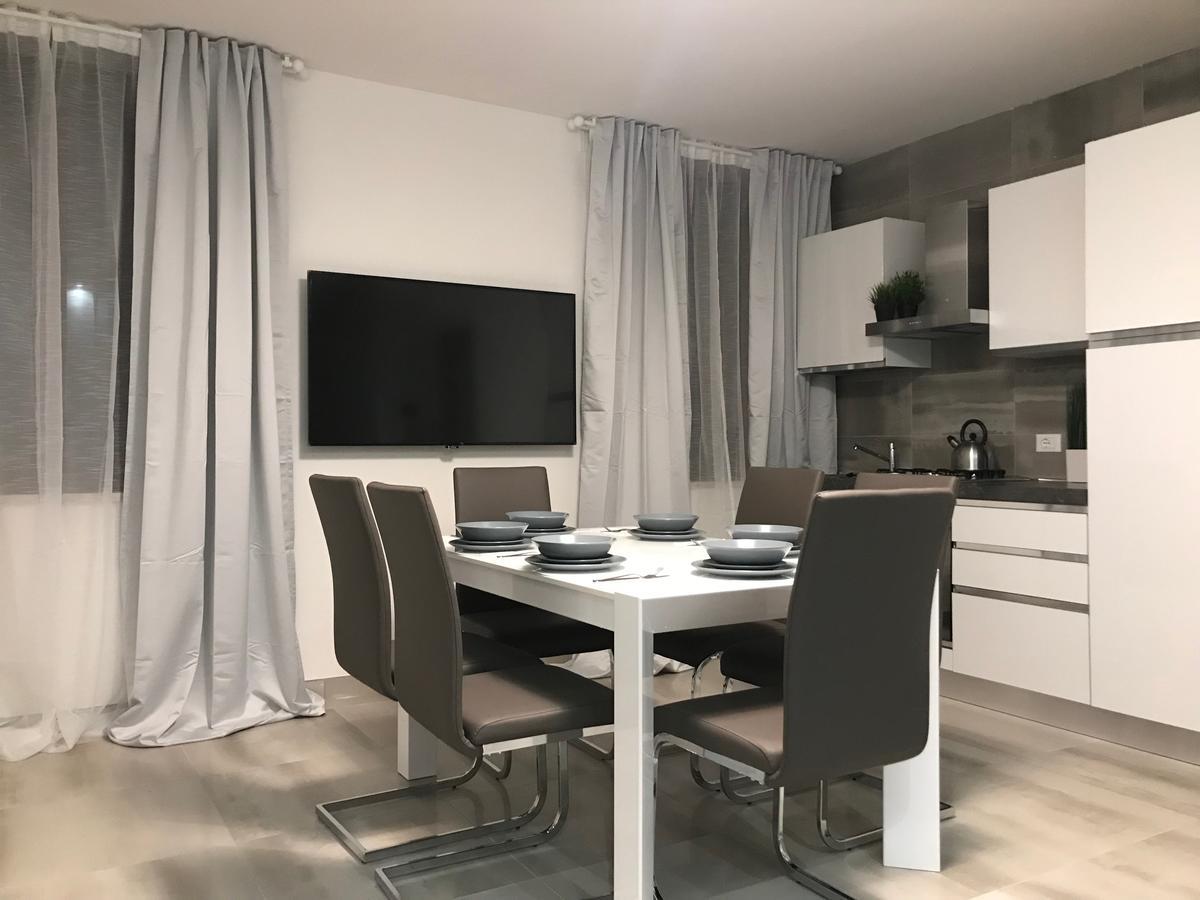 Loft Sirmione Daire Dış mekan fotoğraf